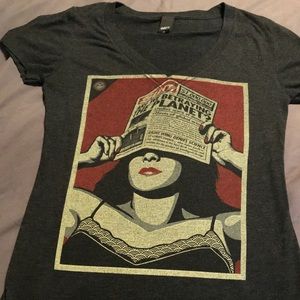 ✨2 for $25✨ Obey fitted V-Neck T-shirt